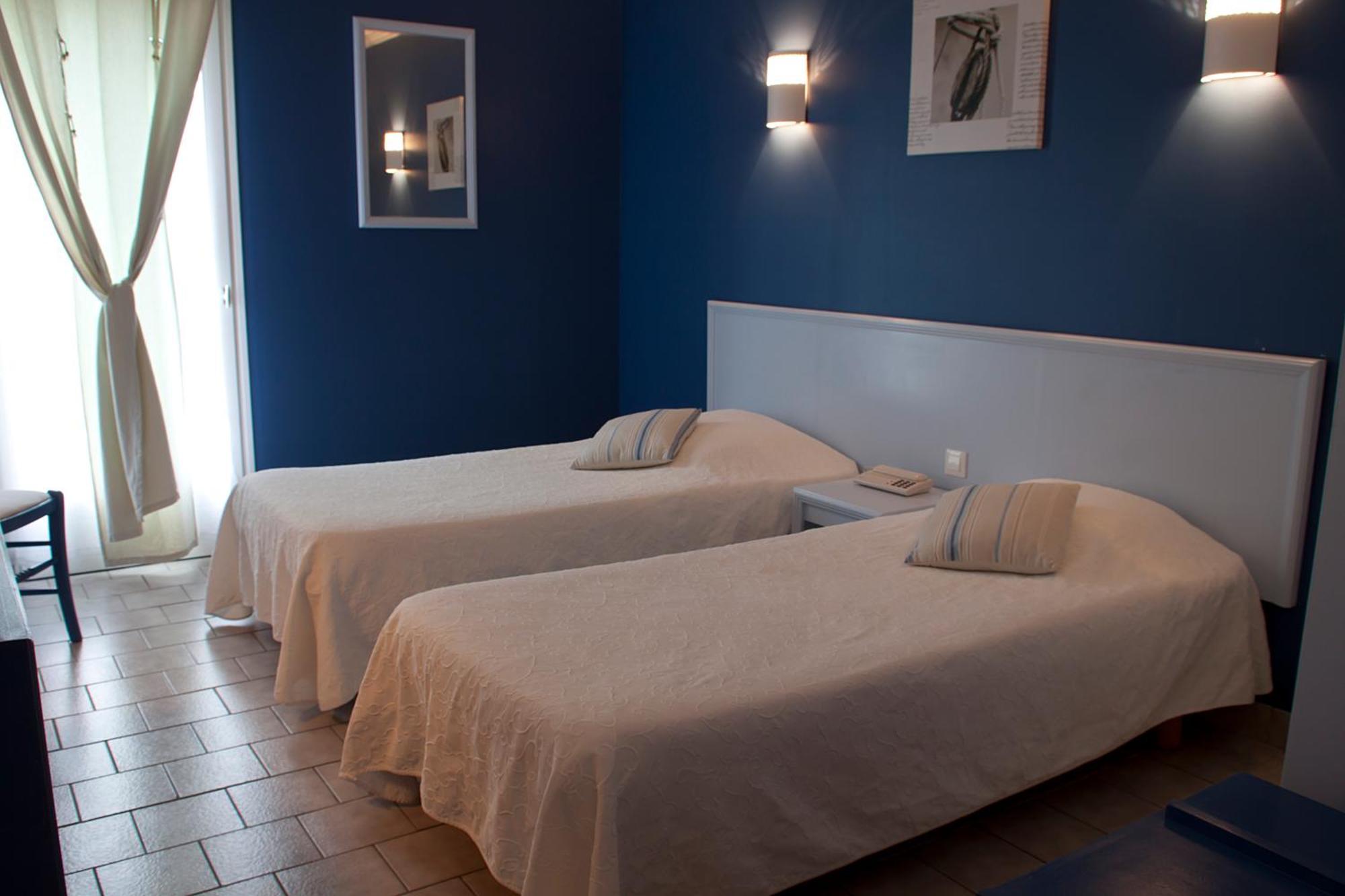 Logis Hotel Le Nuage La Bussière Kamer foto