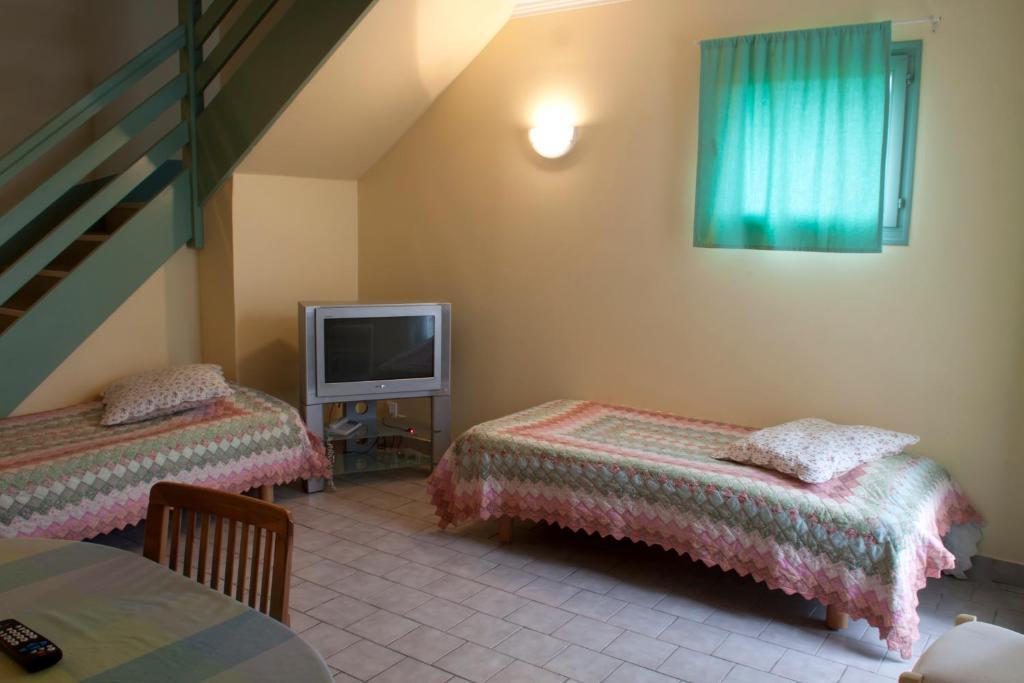 Logis Hotel Le Nuage La Bussière Kamer foto